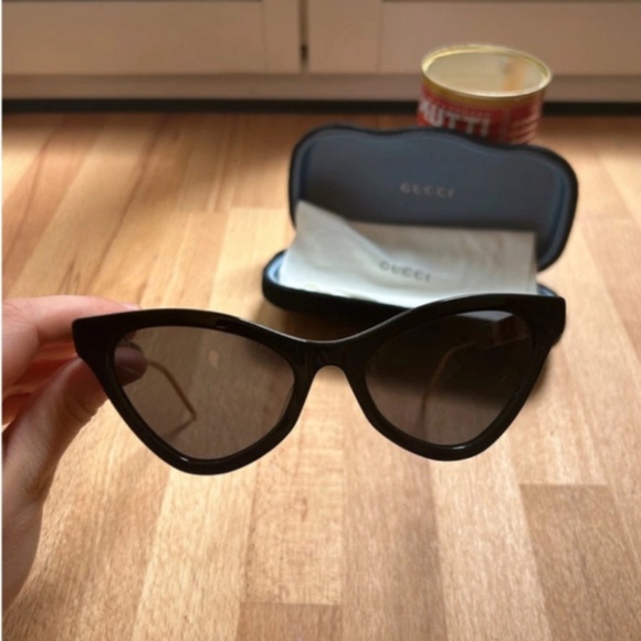 Gucci Acetate Cat-eye Sunglasses main image 5